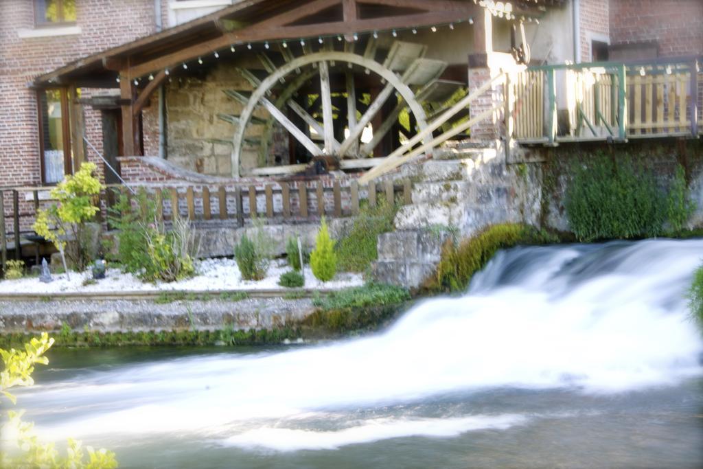 Logis - Hotel & Restaurant Moulin Des Forges Сент-Омер-ен-Шоссе Экстерьер фото